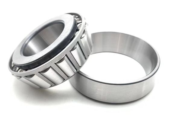 Cuscinetti a rulli conici in acciaio cromato 30207 per macchine per l'automotive e la costruzione