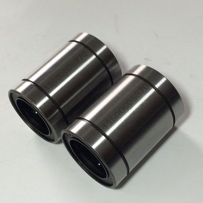 P6 LM8UU Cuscinetti a sfera lineari CNC da 8 mm per barre, lineare per rotaie, lineare per alberi
