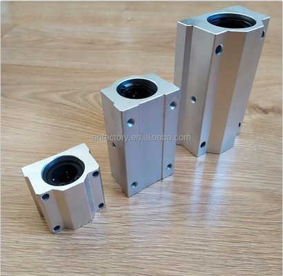 SCS25LUU Cuscinetto lineare da 25 mm per router CNC Cuscinetto a sfera a movimento lineare di tipo lungo