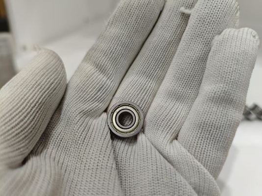 1 8 mm Dimensione del foro P0 P6 P5 P4 P2 Precisione di classificazione Reggio singolo cuscinetto a sfera a scanalatura profonda 608zz